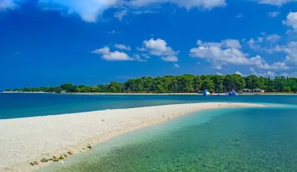 Najlepše plaže u Hrvatskoj za letovanje sa decom 2 Valbandon Hrvatska